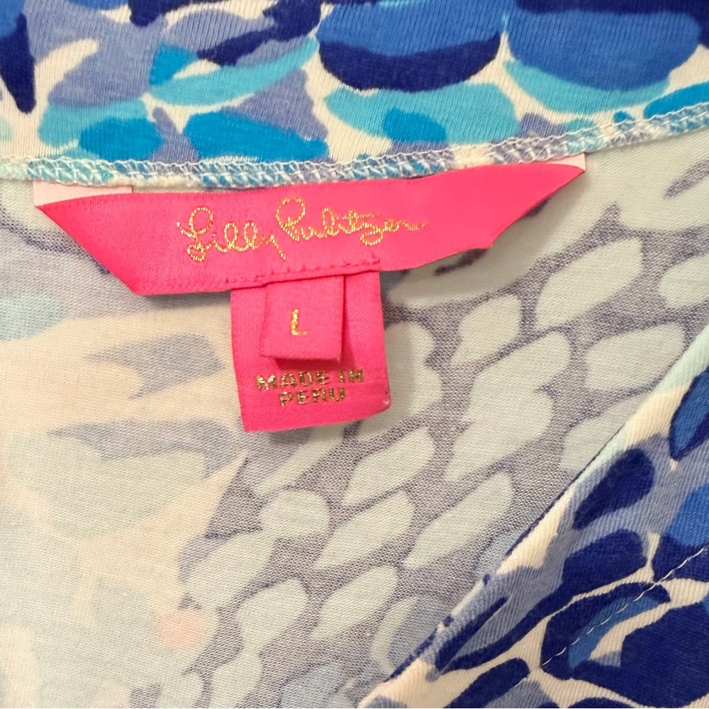 Lilly Pulitzer Blue print Top EUC Wave After Wave 3/4 sleeve  Size L - Picture 4 of 4